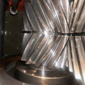 Field analysis. Double helical gear.